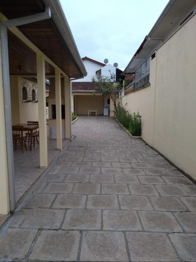 Casa Guaratuba Espacosa E Confortavel Luaran gambar